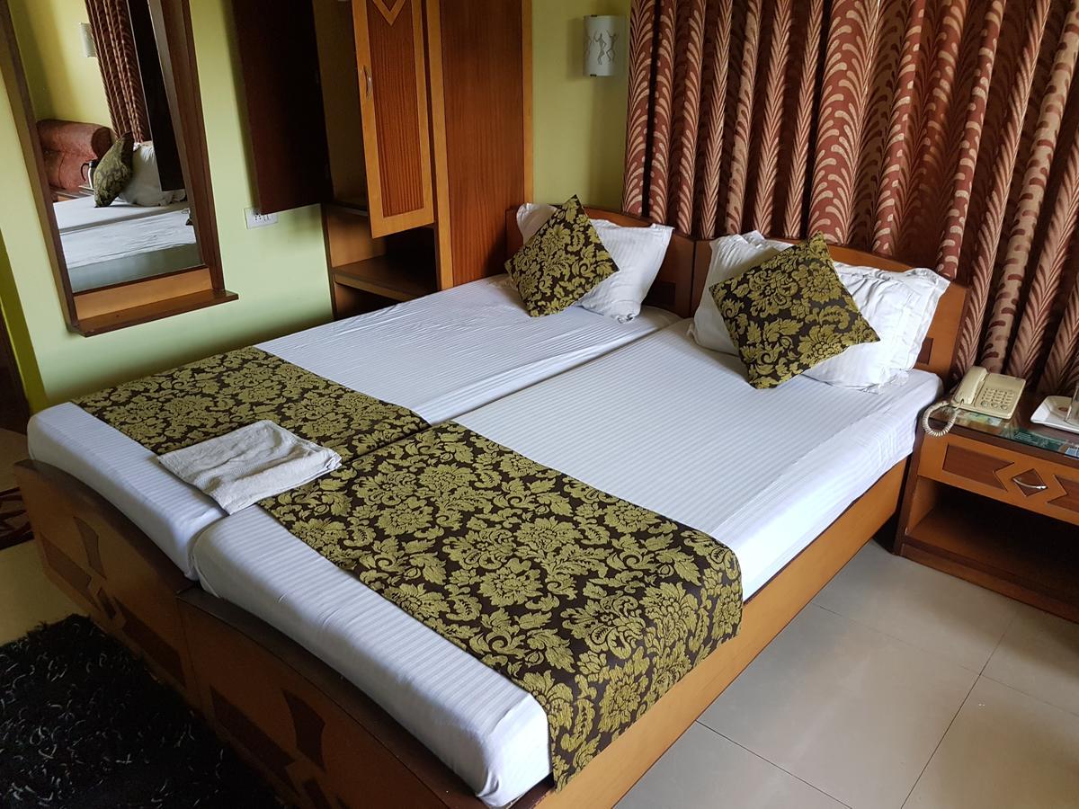 Hotel Conclave Siliguri Exterior photo